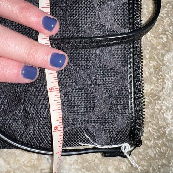 Coach wristlet - Picture 6 of 6